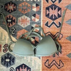 NWOT VODA SET Peekaboo swim bottoms and bikini top